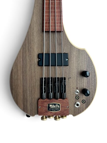 FingyBass 22" fretless travel bass – compact wooden body